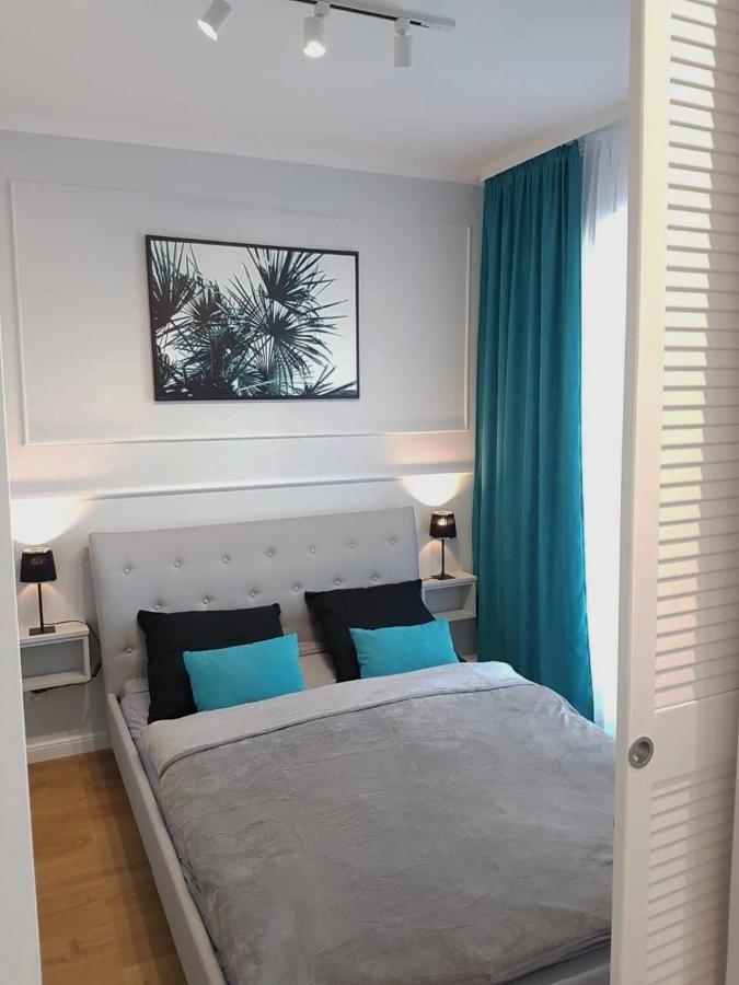 Apartament Gdanskアパートメント エクステリア 写真
