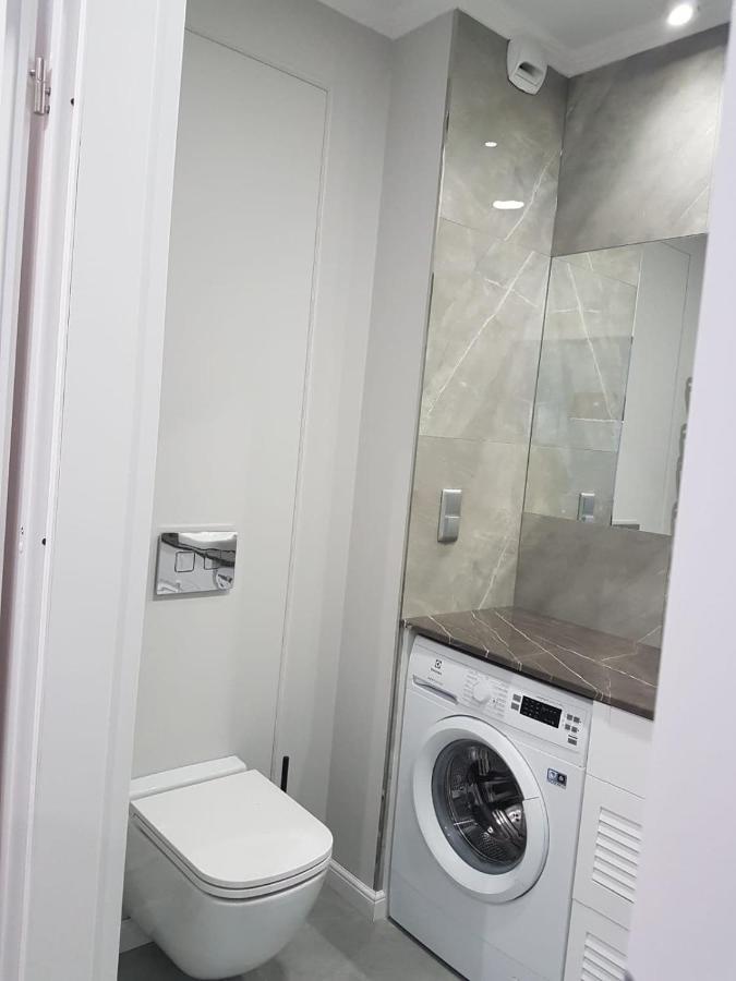 Apartament Gdanskアパートメント エクステリア 写真